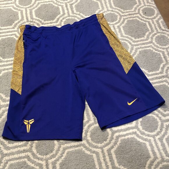 Nike Kobe Bryant Black Mamba Basketball Shorts Mens XXL Purple Y2K Dri-Fit - Picture 1 of 9